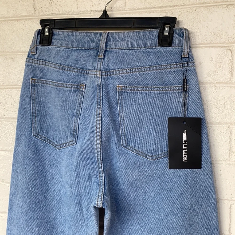 Pretty Little Thing Petite Knee Rip Light Blue Wash Long Leg Straight Je… - Picture 7 of 8
